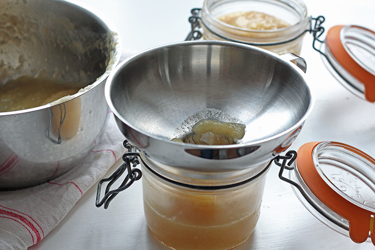 Conserves de compote de pomme maison