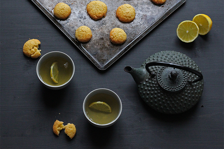 Recette italienne de biscuits à la semoule de maïs au citron, Édulcorant  sans calories et succédané de sucre