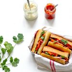 Banh Mi sandwich vietnamien en version végétale au tofu poêlé